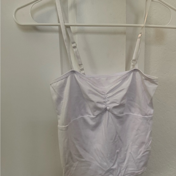 2 pack basic tanks - Picture 4 of 4